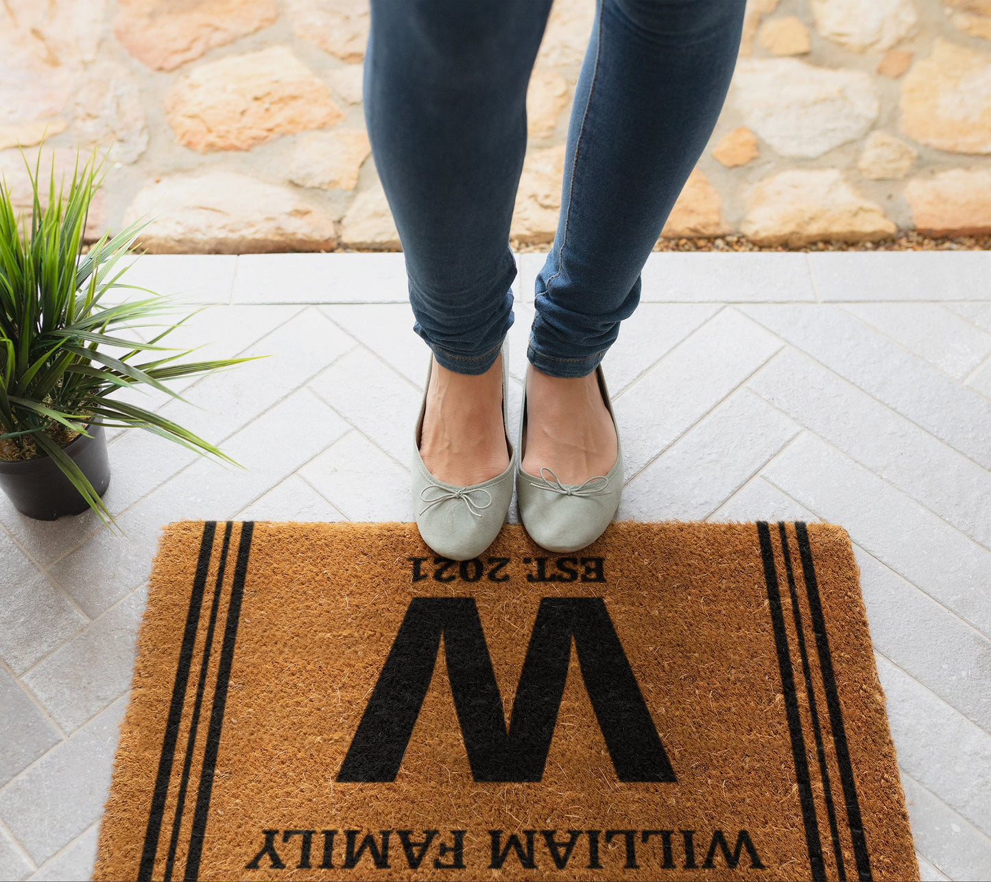 Custom Family Name and Initial Doormat, Personalized Family Doormat, Custom Name Initial Mat, Personalized Initial Door Mat, Wedding Gift